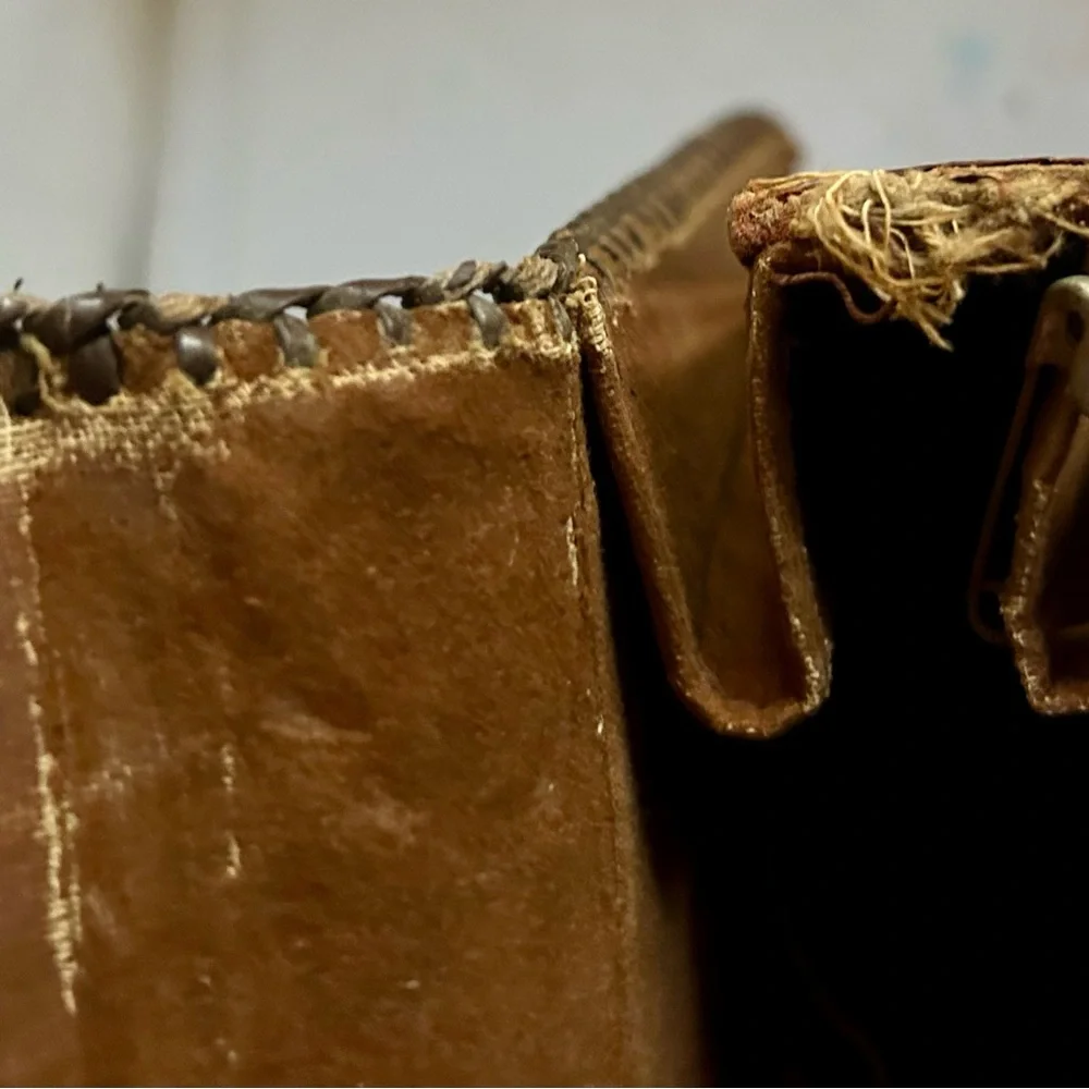 vintage Cognac Croc-Embossed Leather Purse Bag brown